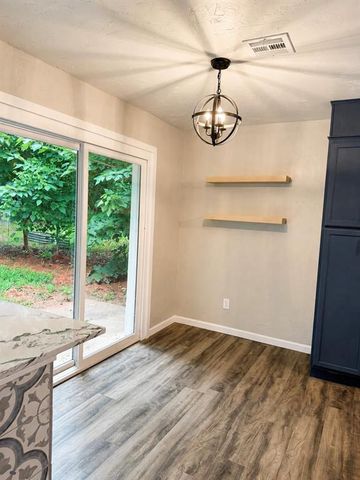 724 Jacquelyn Lane, Noble, OK 73068