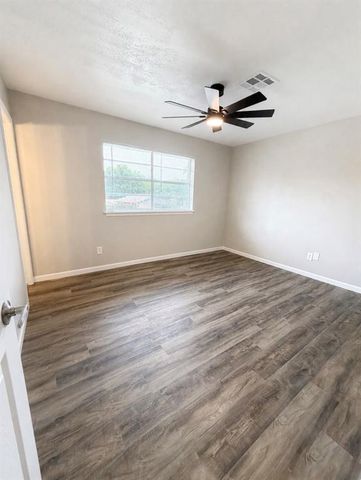 724 Jacquelyn Lane, Noble, OK 73068