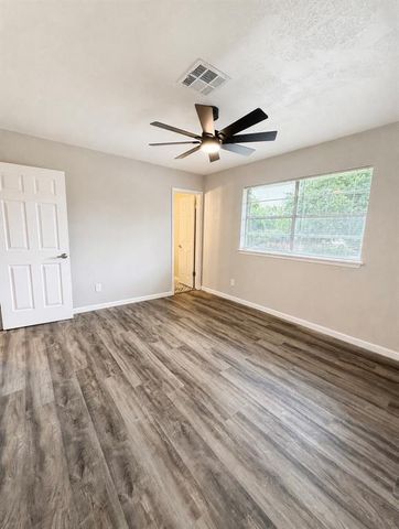 724 Jacquelyn Lane, Noble, OK 73068