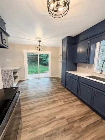 724 Jacquelyn Lane, Noble, OK 73068