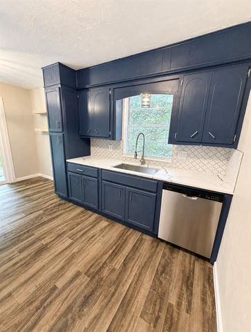 724 Jacquelyn Lane, Noble, OK 73068