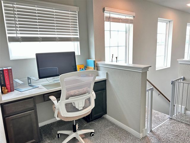 228 Lost Mine Peak LN, Dripping Springs, TX 78620