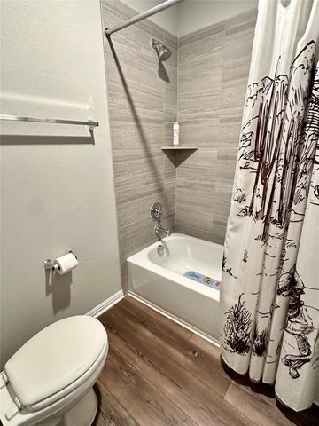228 Lost Mine Peak LN, Dripping Springs, TX 78620
