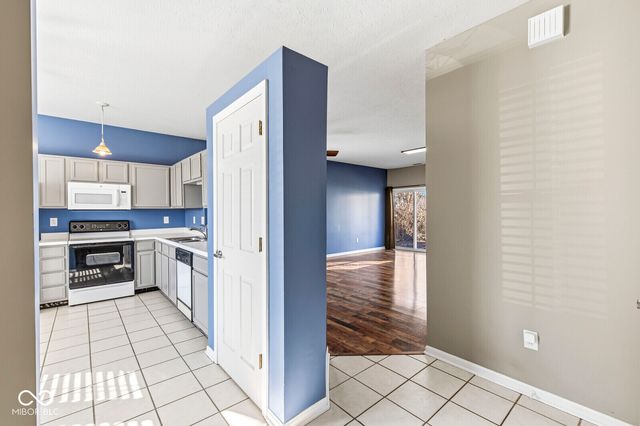 6134 Liverpool Lane, Indianapolis, IN 46236