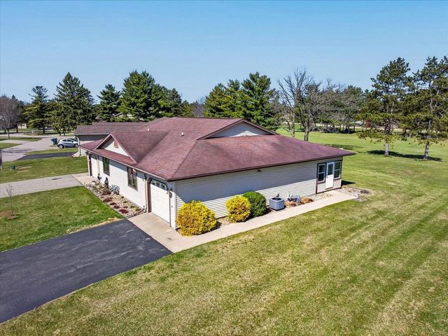 623 Saddle Ridge, Portage, WI 53901