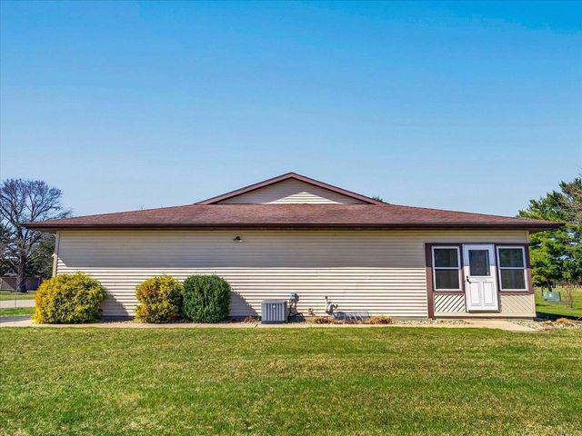 623 Saddle Ridge, Portage, WI 53901