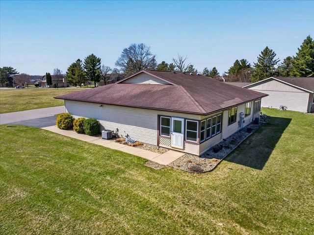 623 Saddle Ridge, Portage, WI 53901