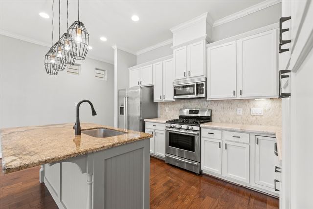 5936 Kiam Street, Houston, TX 77007
