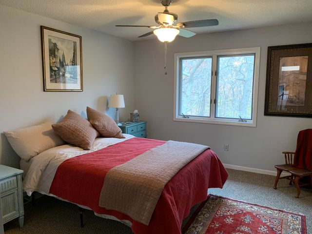 107 HOLLYRIDGE LN, Columbia, MO 65203