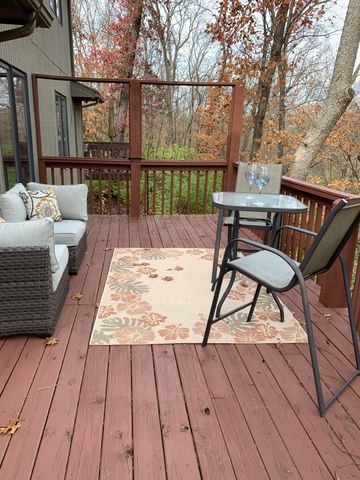 107 HOLLYRIDGE LN, Columbia, MO 65203