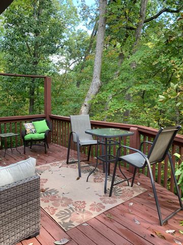 107 HOLLYRIDGE LN, Columbia, MO 65203