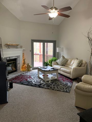 107 HOLLYRIDGE LN, Columbia, MO 65203