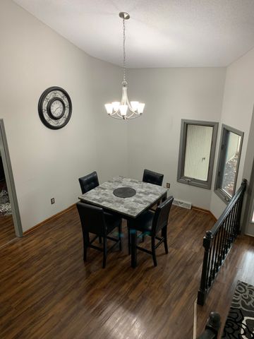 107 HOLLYRIDGE LN, Columbia, MO 65203