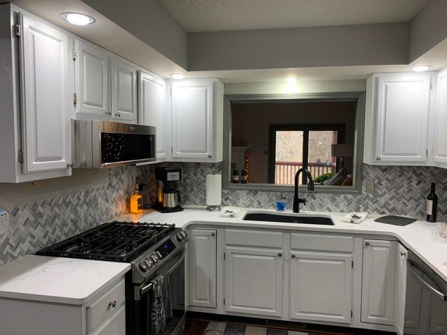 107 HOLLYRIDGE LN, Columbia, MO 65203