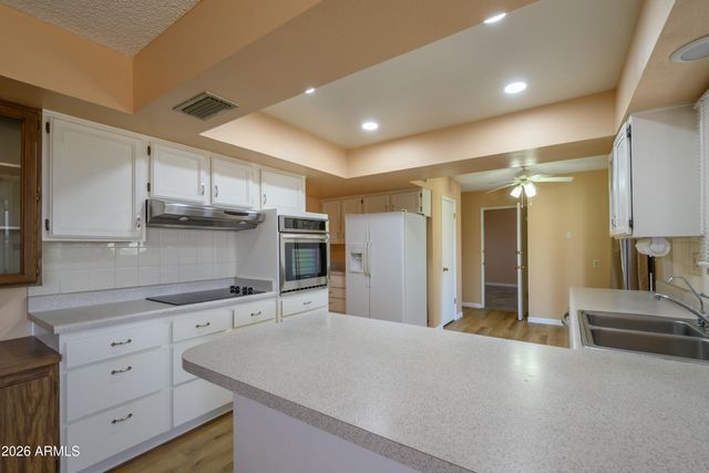 13063 W FOXFIRE Drive, Sun City West, AZ 85375