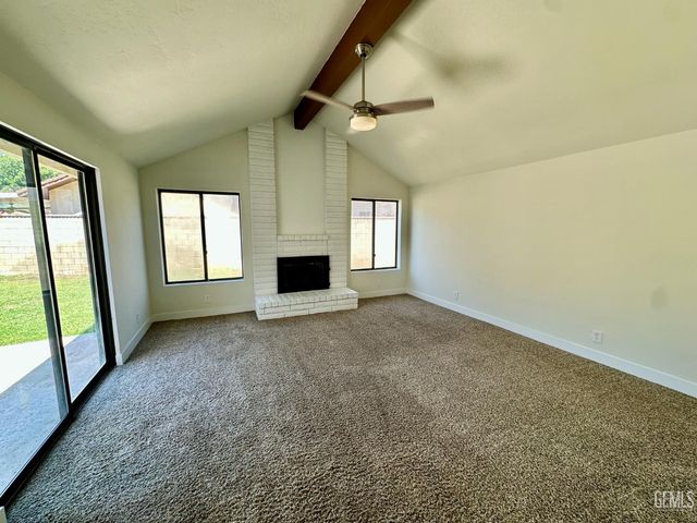 5106 Tucker Street, Bakersfield, CA 93308