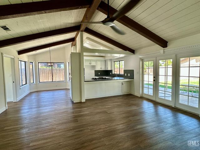 5106 Tucker Street, Bakersfield, CA 93308