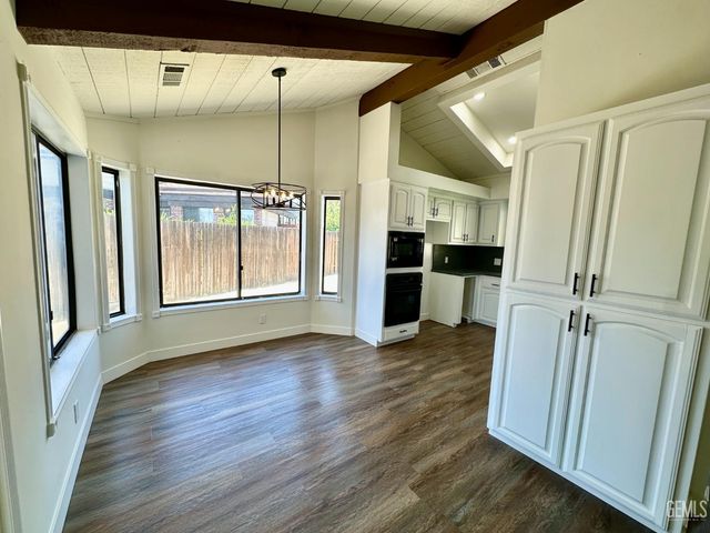 5106 Tucker Street, Bakersfield, CA 93308