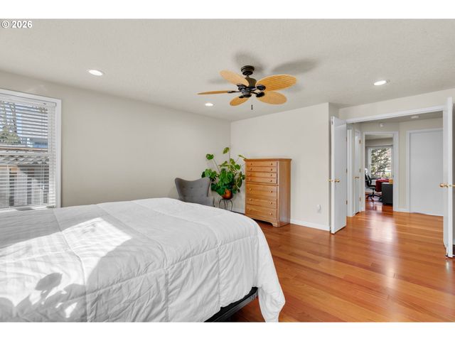 1617 Se 73RD Ave, Hillsboro, OR 97123