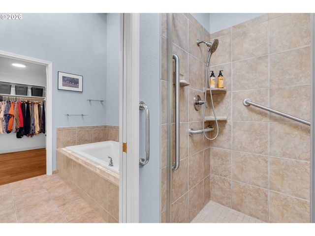 1617 Se 73RD Ave, Hillsboro, OR 97123