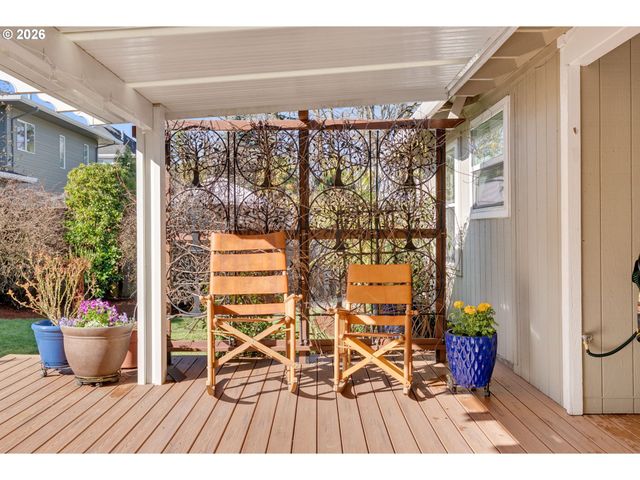 1617 Se 73RD Ave, Hillsboro, OR 97123