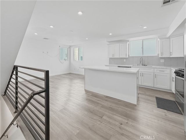 10918 Hesby Street, North Hollywood, CA 91601