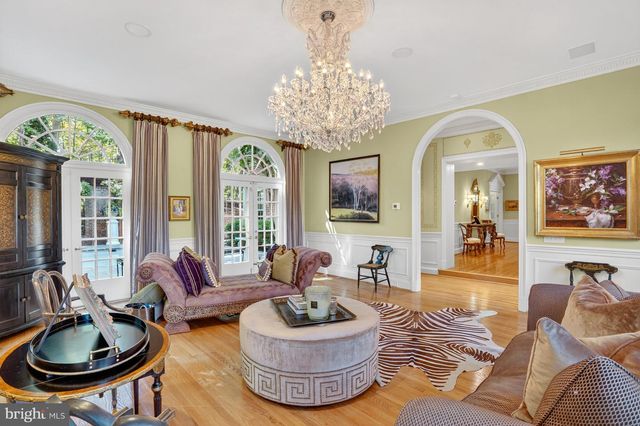 921 TOWLSTON RD, Mclean, VA 22102