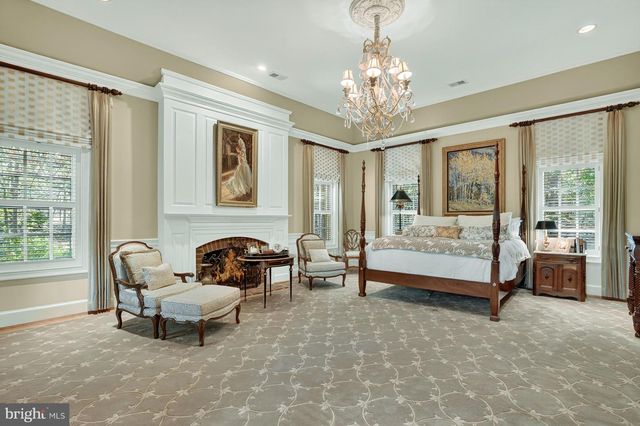 921 TOWLSTON RD, Mclean, VA 22102