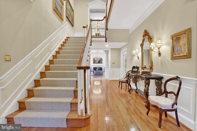 921 TOWLSTON RD, Mclean, VA 22102