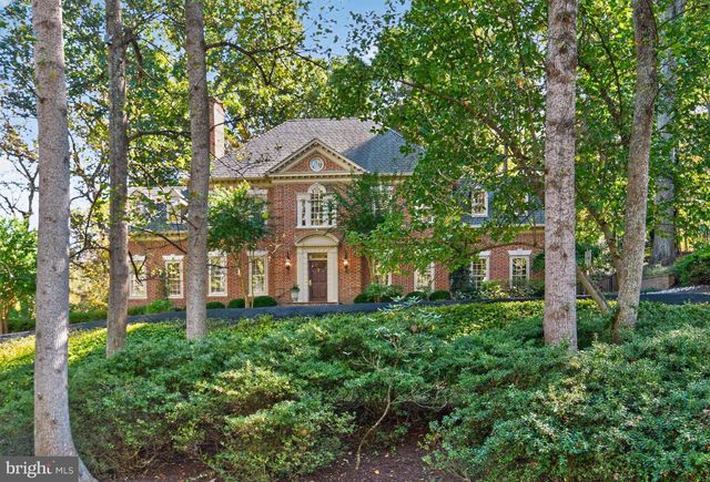 921 TOWLSTON RD, Mclean, VA 22102