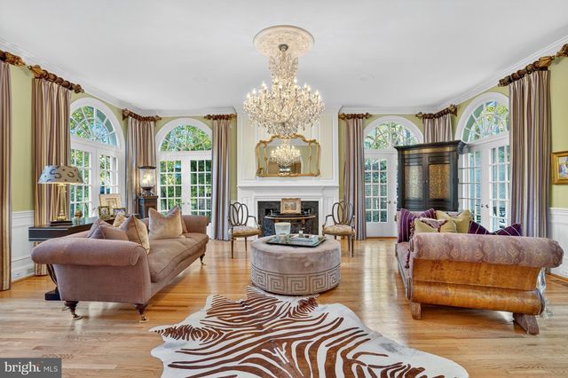 921 TOWLSTON RD, Mclean, VA 22102