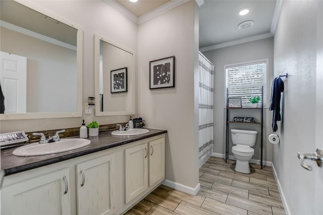 604 CR 136A, Marble Falls, TX 78639