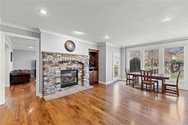 24918 W 92nd Street, Lenexa, KS 66227