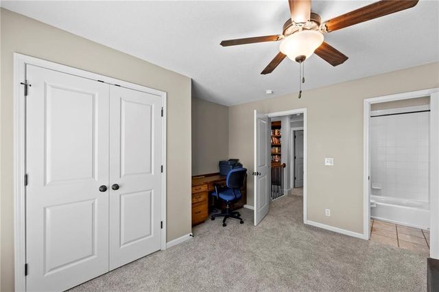 24918 W 92nd Street, Lenexa, KS 66227