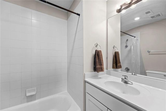 24918 W 92nd Street, Lenexa, KS 66227