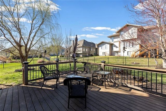 24918 W 92nd Street, Lenexa, KS 66227