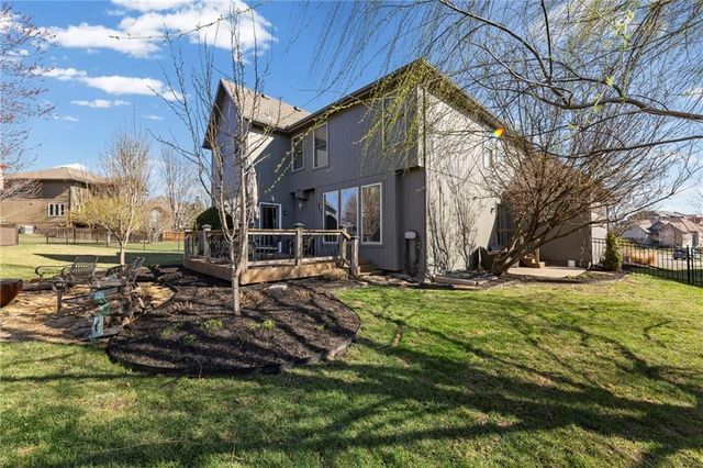 24918 W 92nd Street, Lenexa, KS 66227