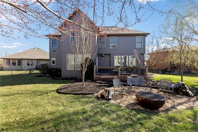 24918 W 92nd Street, Lenexa, KS 66227
