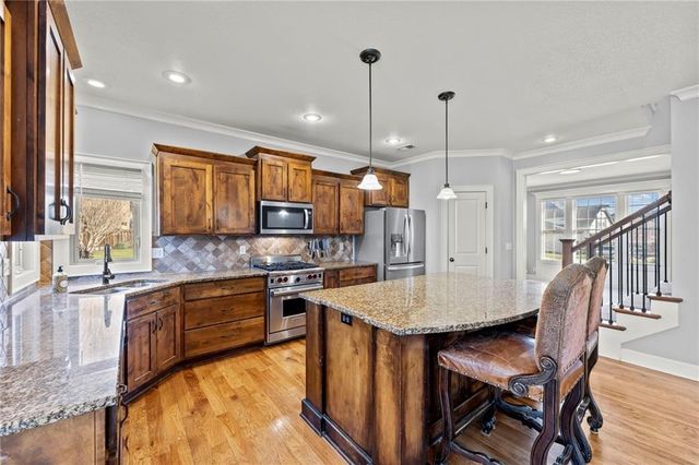 24918 W 92nd Street, Lenexa, KS 66227