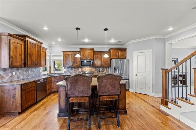 24918 W 92nd Street, Lenexa, KS 66227