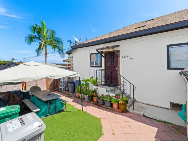 853 S 32nd St, San Diego, CA 92113