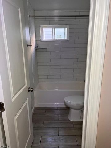 61 N 5Th St, Paterson City, NJ 07522