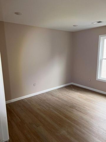 61 N 5Th St, Paterson City, NJ 07522