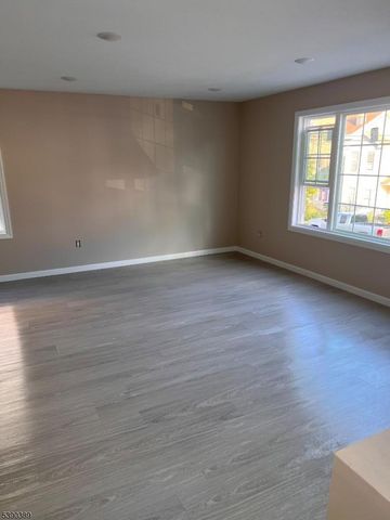 61 N 5Th St, Paterson City, NJ 07522