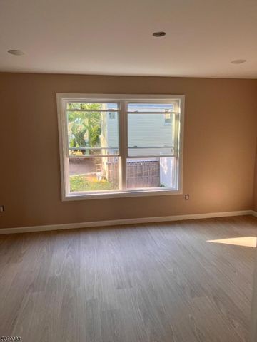 61 N 5Th St, Paterson City, NJ 07522