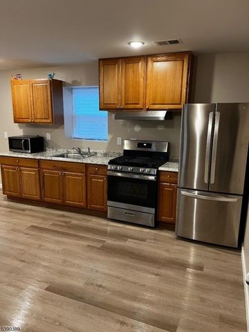 61 N 5Th St, Paterson City, NJ 07522