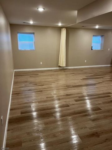 61 N 5Th St, Paterson City, NJ 07522