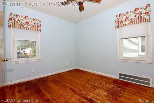 4532 Howe Road, Wayne, MI 48184