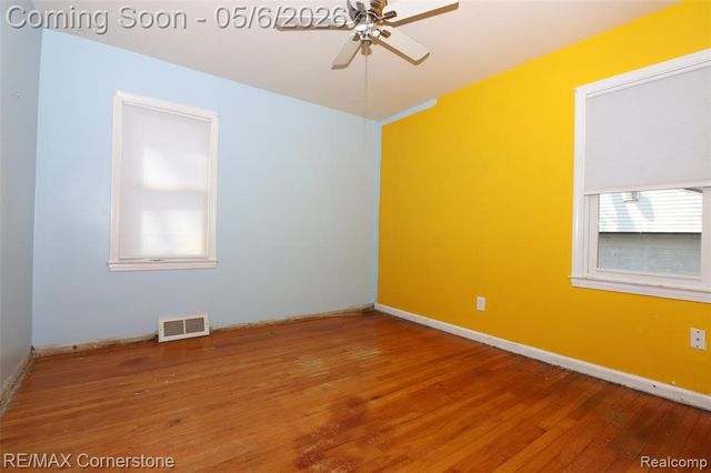 4532 Howe Road, Wayne, MI 48184