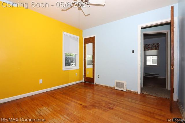 4532 Howe Road, Wayne, MI 48184